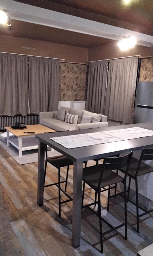 Appartement Au Bord De La Moselle *